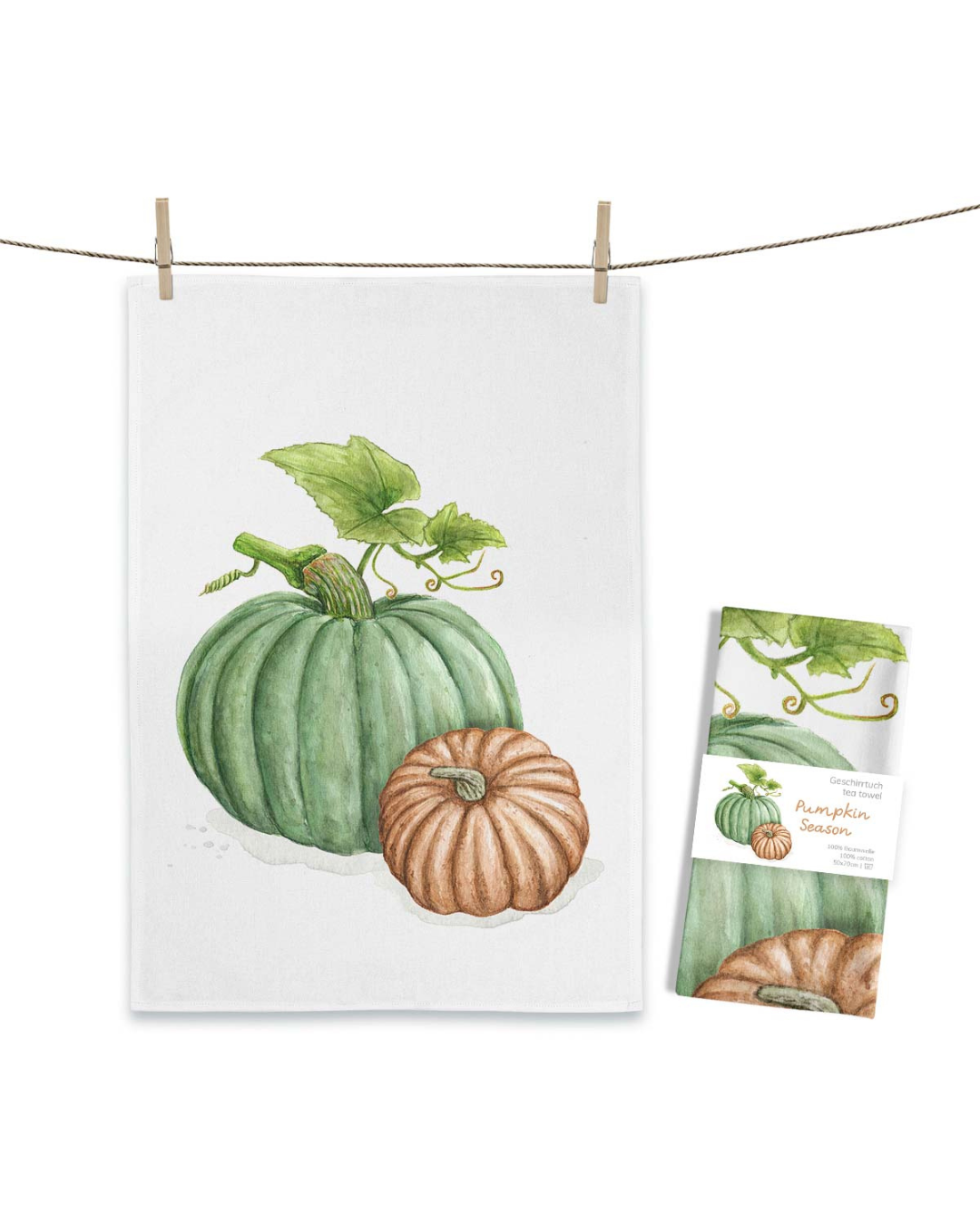 Geschirrtuch „Pumpkin Season“ von Maluu mit zwei Kürbissen in Grün und Braun