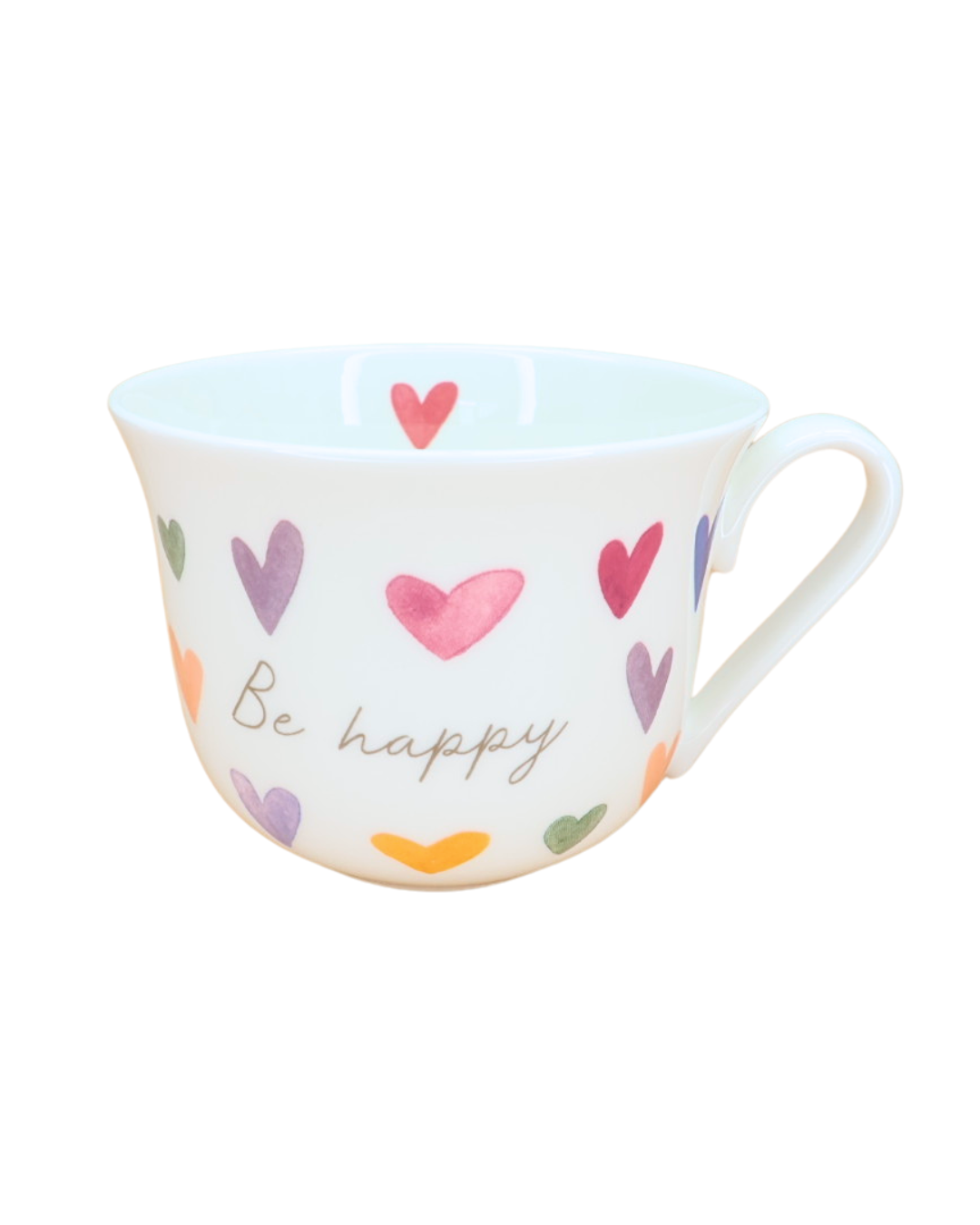 Weiße Keramik-Tasse mit bunten Herzen und der Aufschrift „Be happy“ der Marke Grätz Verlag, isoliert auf weißem Hintergrund.