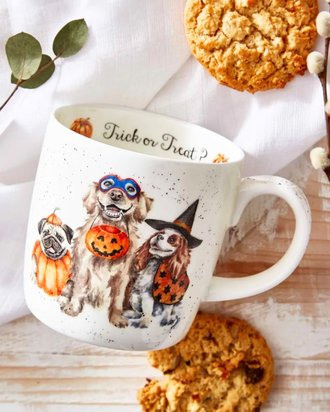 Große Halloween-Tasse "Trick or Treat" von Wrendale Designs