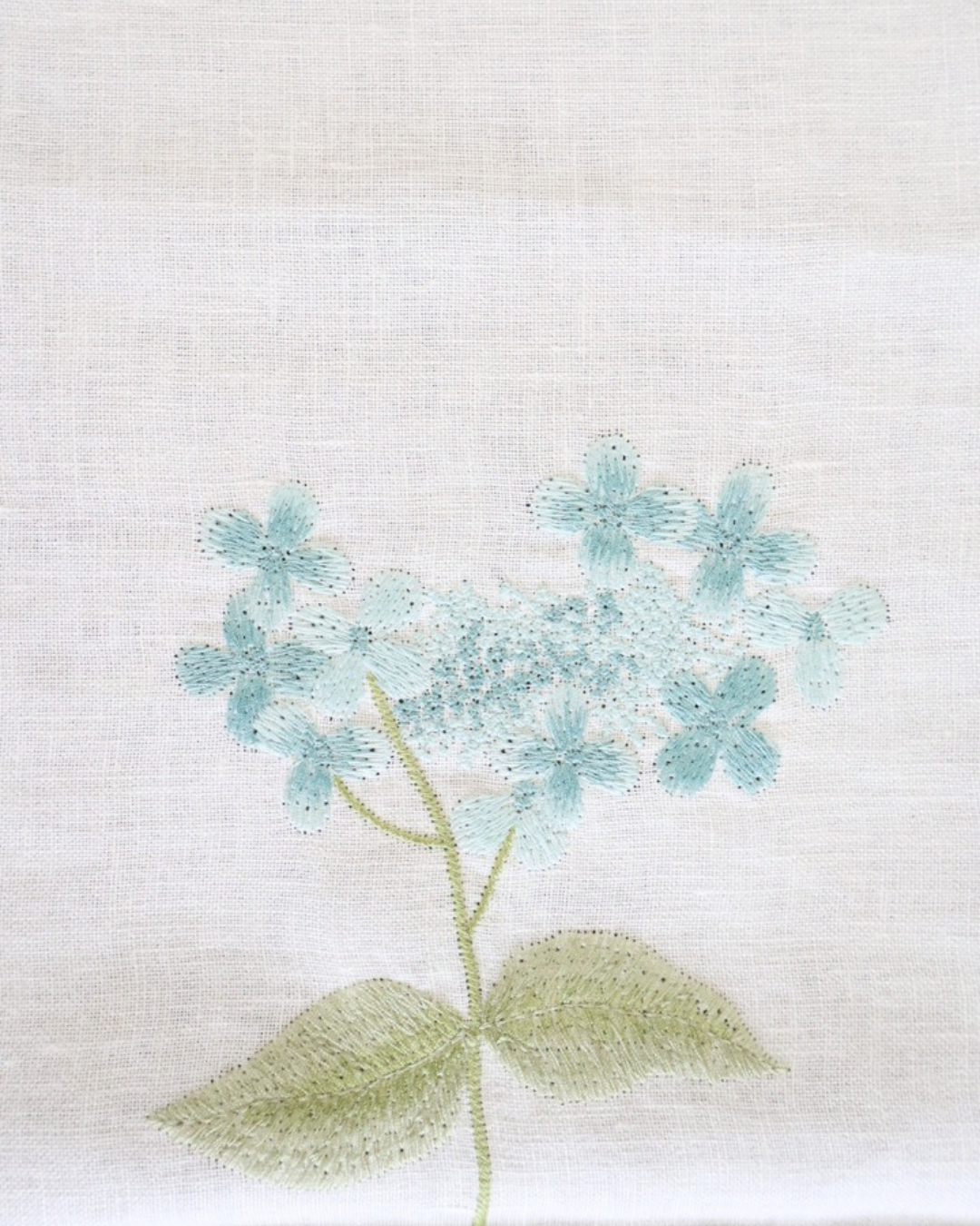 Hortensien Tischläufer "Damsel 50x150" von Sander Table + Home