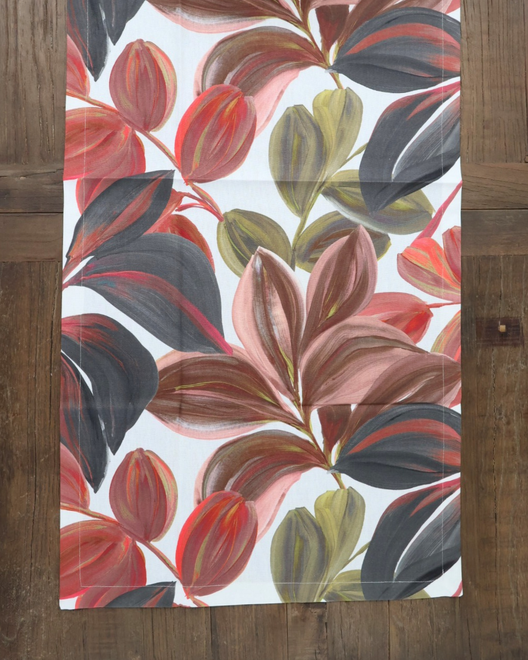 Blätter Tischläufer "Tikal 50x140 cm" von Sander Table + Home