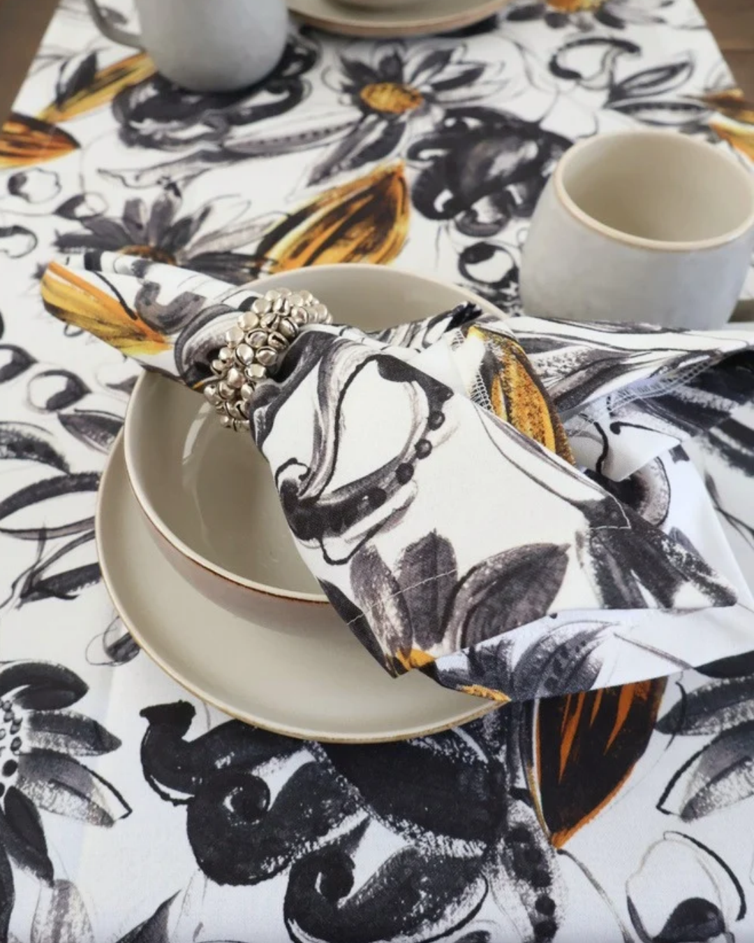 Blumen Stoffservietten "Sestieri 45x45" von Sander Table + Home