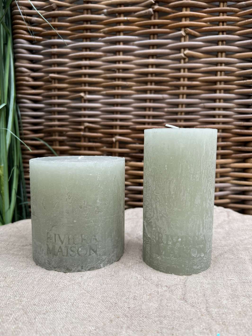 Mint grüne Kerzen "Pillar Candle" von Rivièra Maison