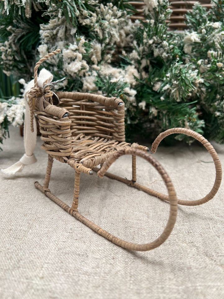 Rustic Rattan Wonderful Sled Ornament von Riviera Maison