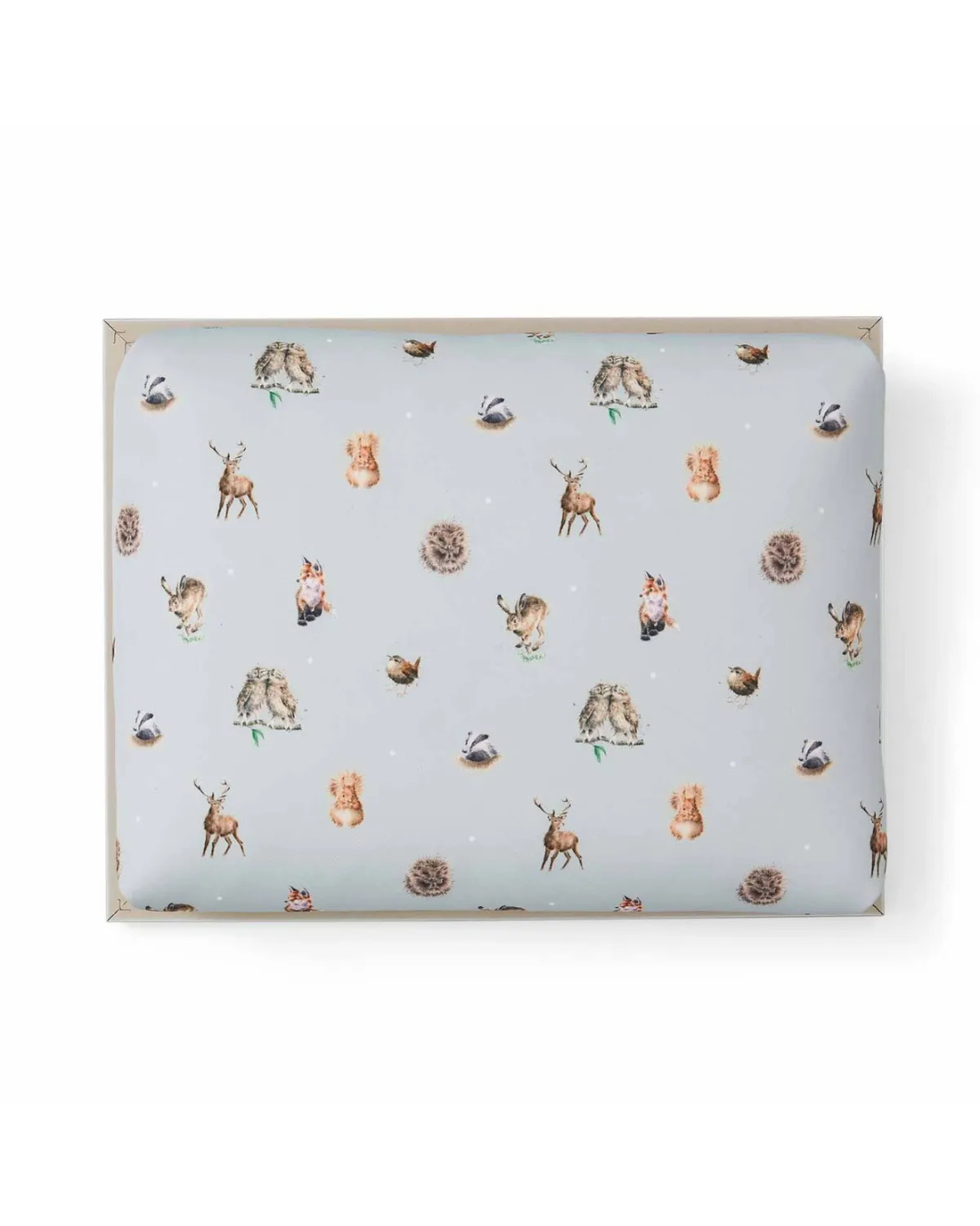 Rückseite des Wrendale Designs Knietabletts mit Tiermotiven auf hellblauem Stoff