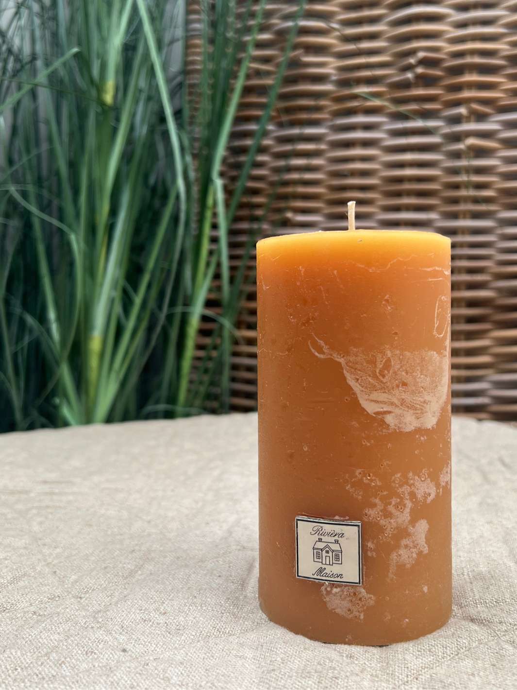 Kerze Rustic Candle von Rivièra Maison in der Farbe Honig