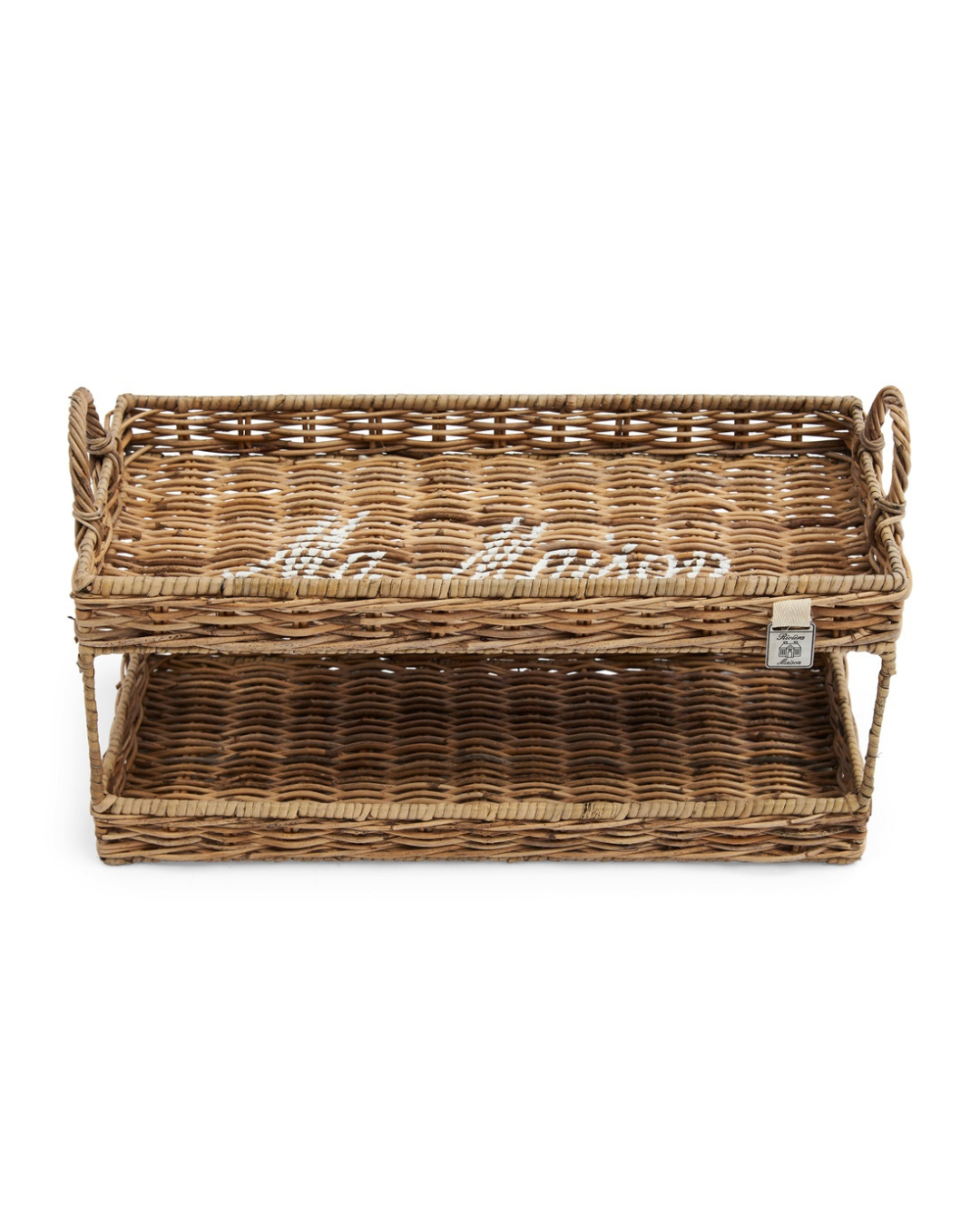 Zweistöckige Etagère Ma Maison Double Tray aus Rustic Rattan von Rivièra Maison vor weißem Hintergrund