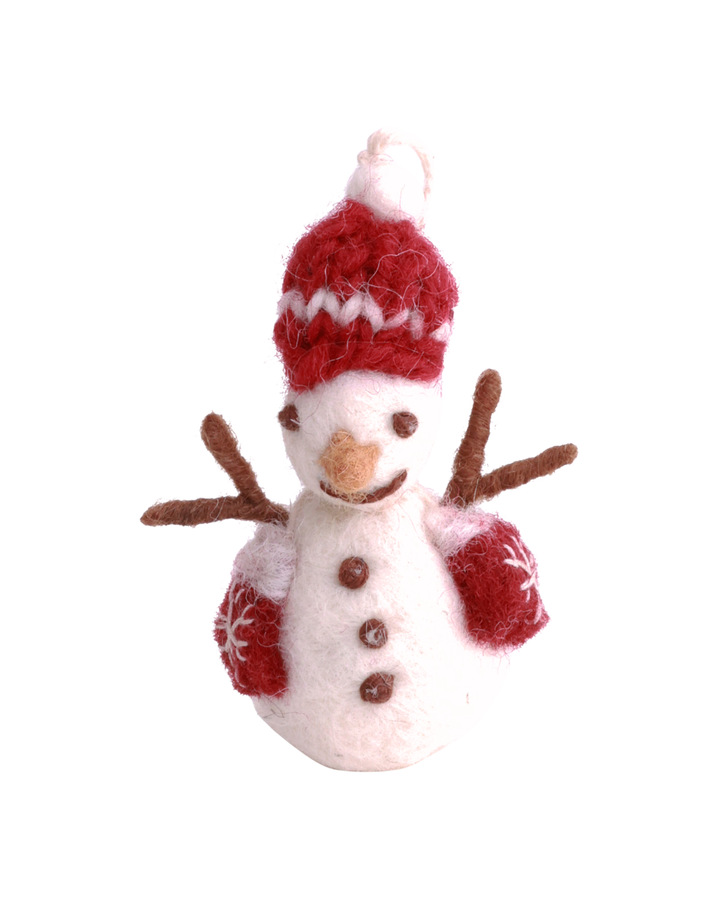 Weihnachtlicher Schneemann Filzanhänger mit roten Handschuhen und roter Strickmütze.