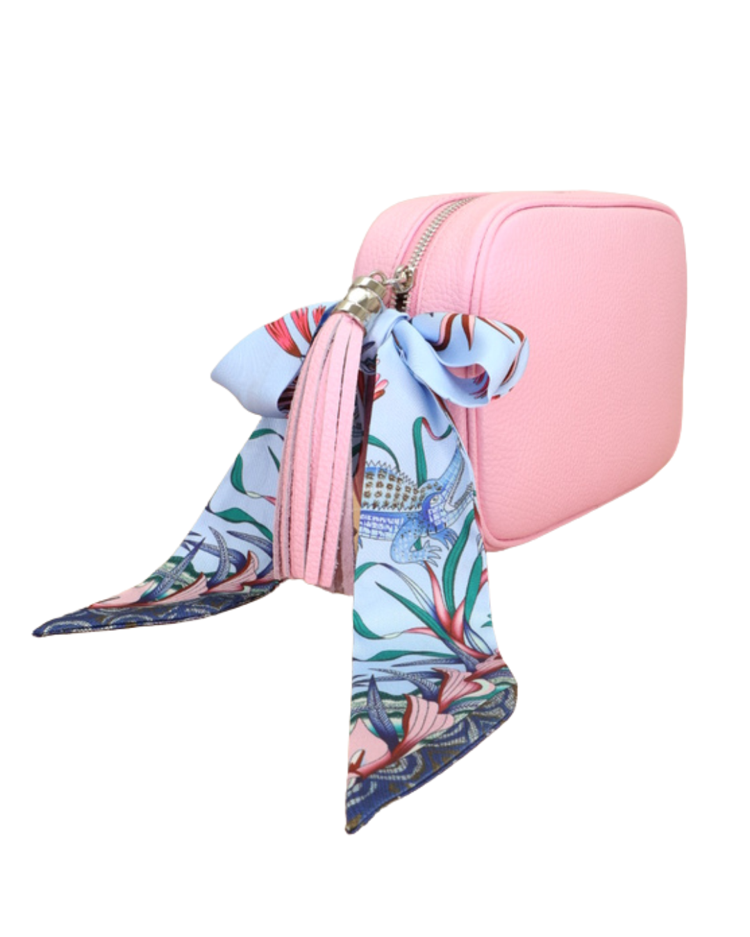 Zuckerwatte Lederhandtasche „Isolde“ mit Bandana-Detail, seitliche Ansicht.