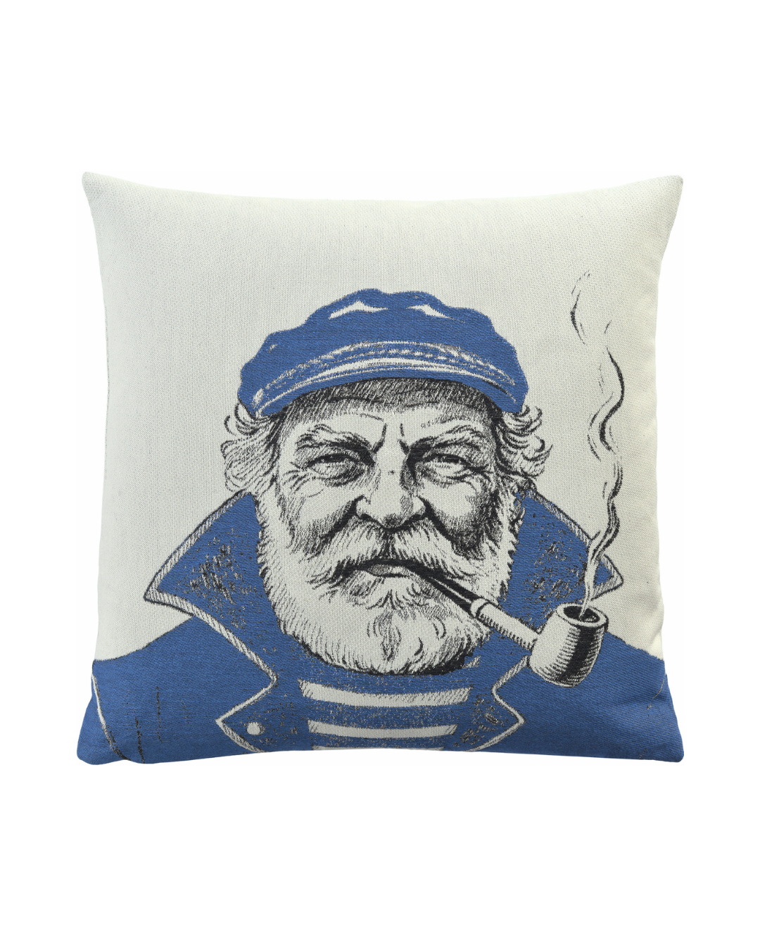 Weißes Kissen mit blauem Seemann von Sander vor weißem Hintergrund. Dieser Kissenbezug Old Salt hat die Maße 45x45 cm.