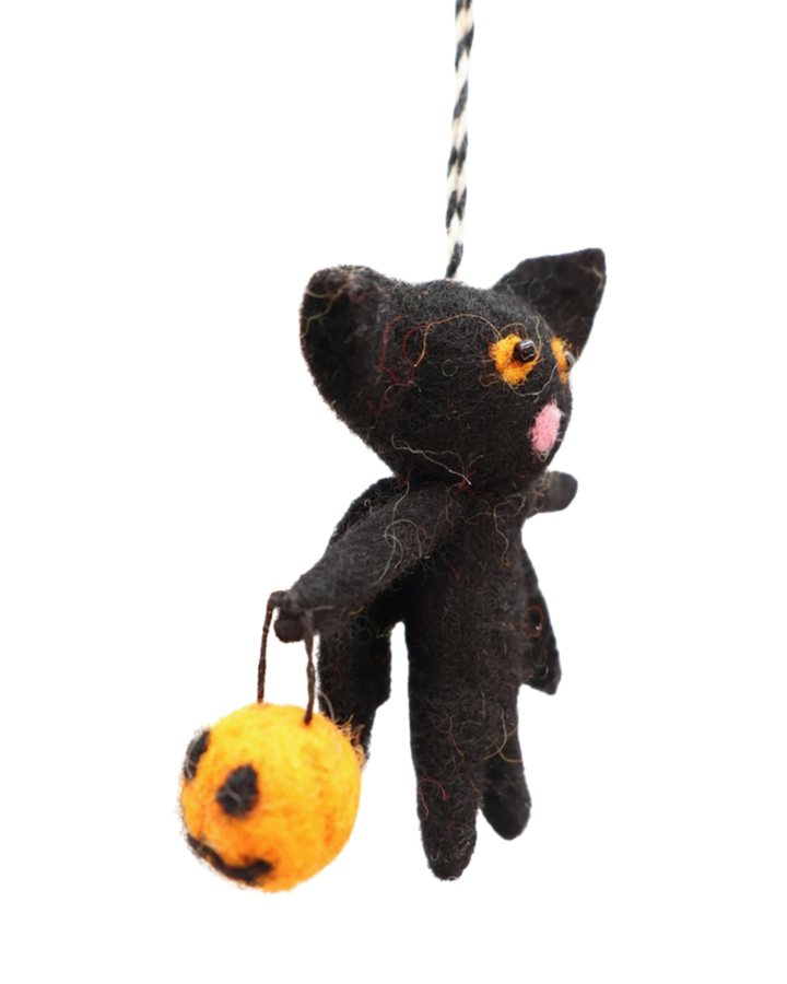 Halloween Fledermaus Filzanhänger "Tricky" von Grace & Gloria