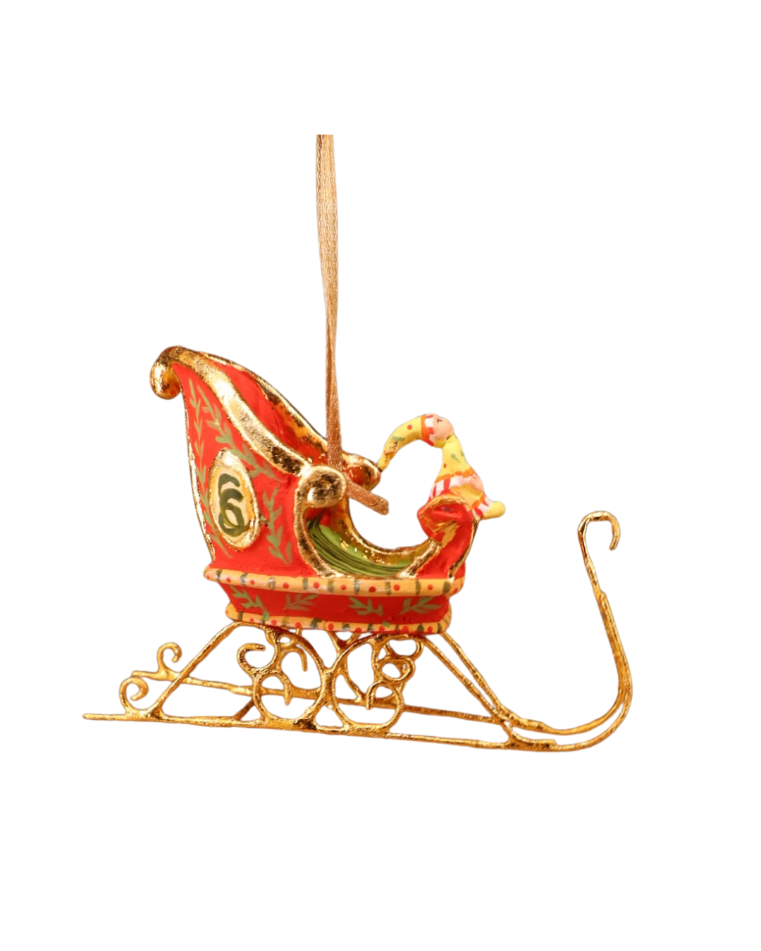Seitliche Ansicht des Mini Dash Away Sleigh von Patience Brewster, detailreicher Schlitten mit geschwungenen goldenen Kufen und grünen Akzenten.
