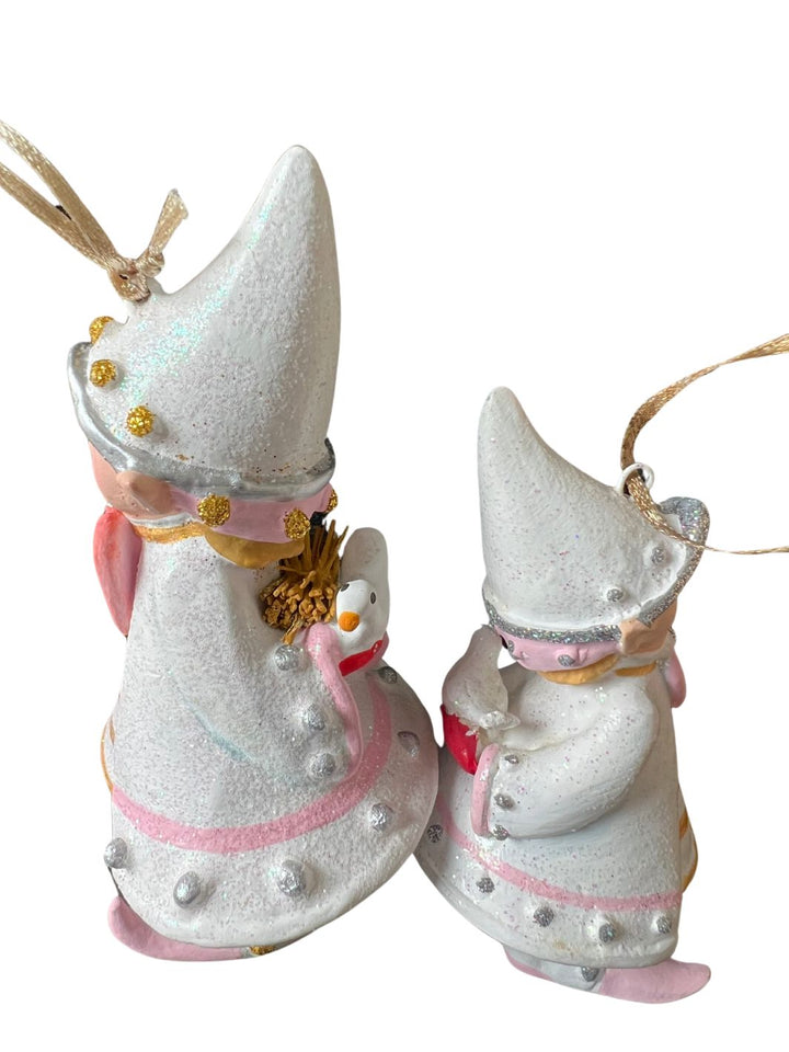 Seitenansicht Krinkles Moonbeam Cupids Heart Elf von Patience Brewster