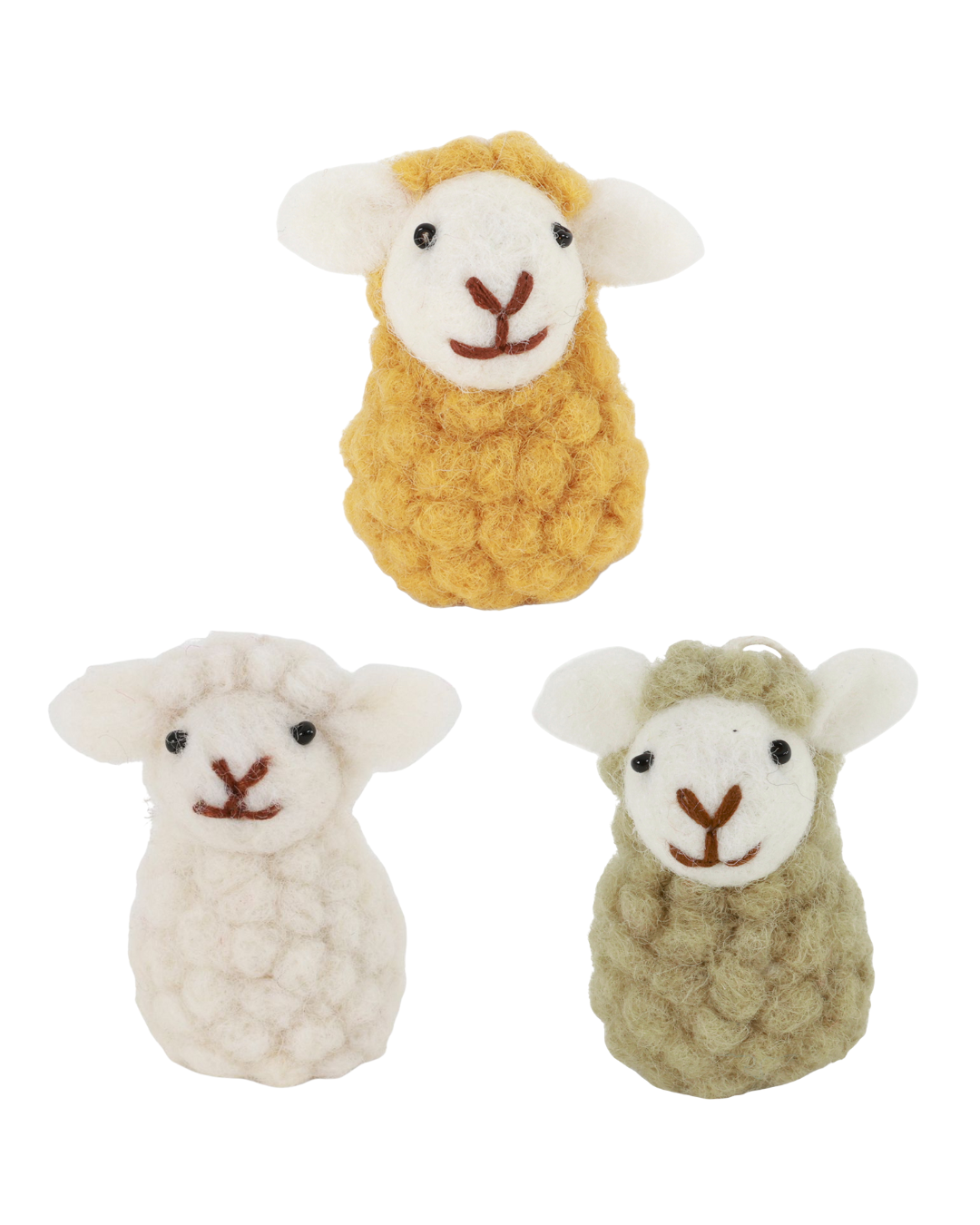 Drei sitzende Schaf-Filzanhänger von Gry & Sif in Gelb, Cremeweiß und Olivgrün, frontal freigestellt vor weißem Hintergrund.