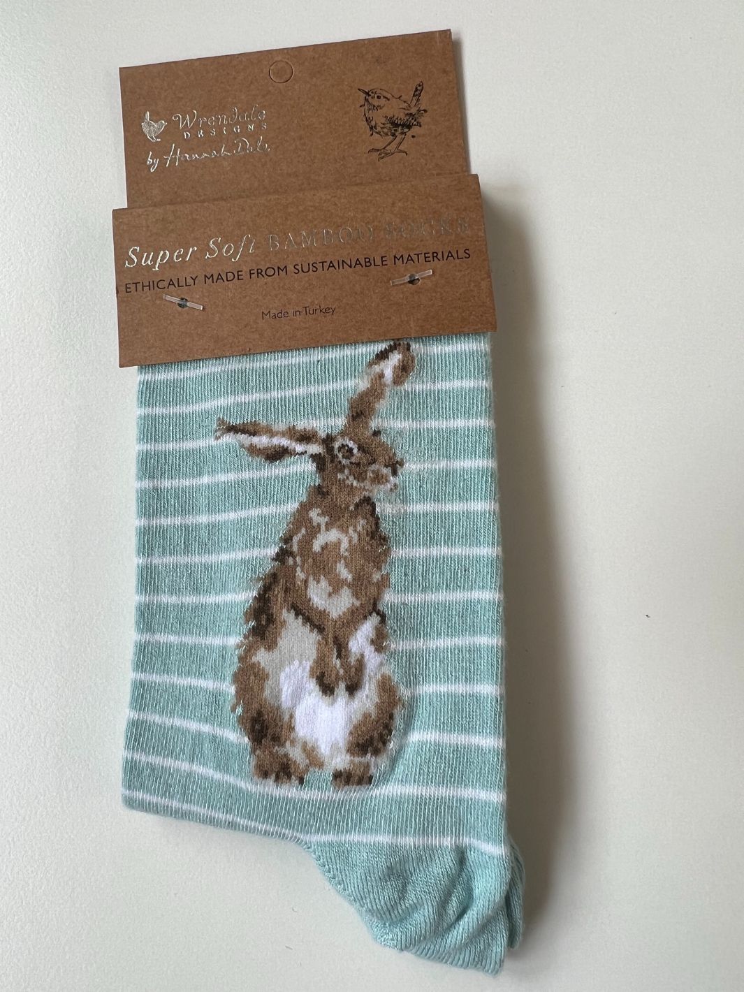 Socken Hase Wrendale Designs