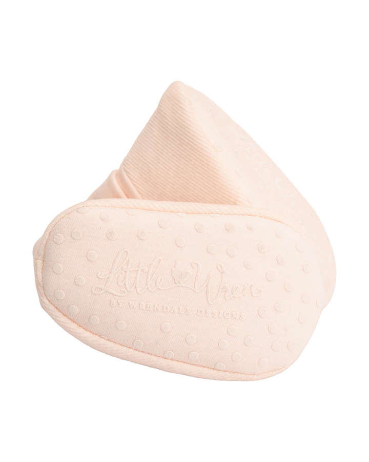 Unterseite der Fuchs Babyschuhe „Little Forest“ von Wrendale Designs mit strukturierter Sohle und eingeprägtem Little-Wren-Schriftzug.