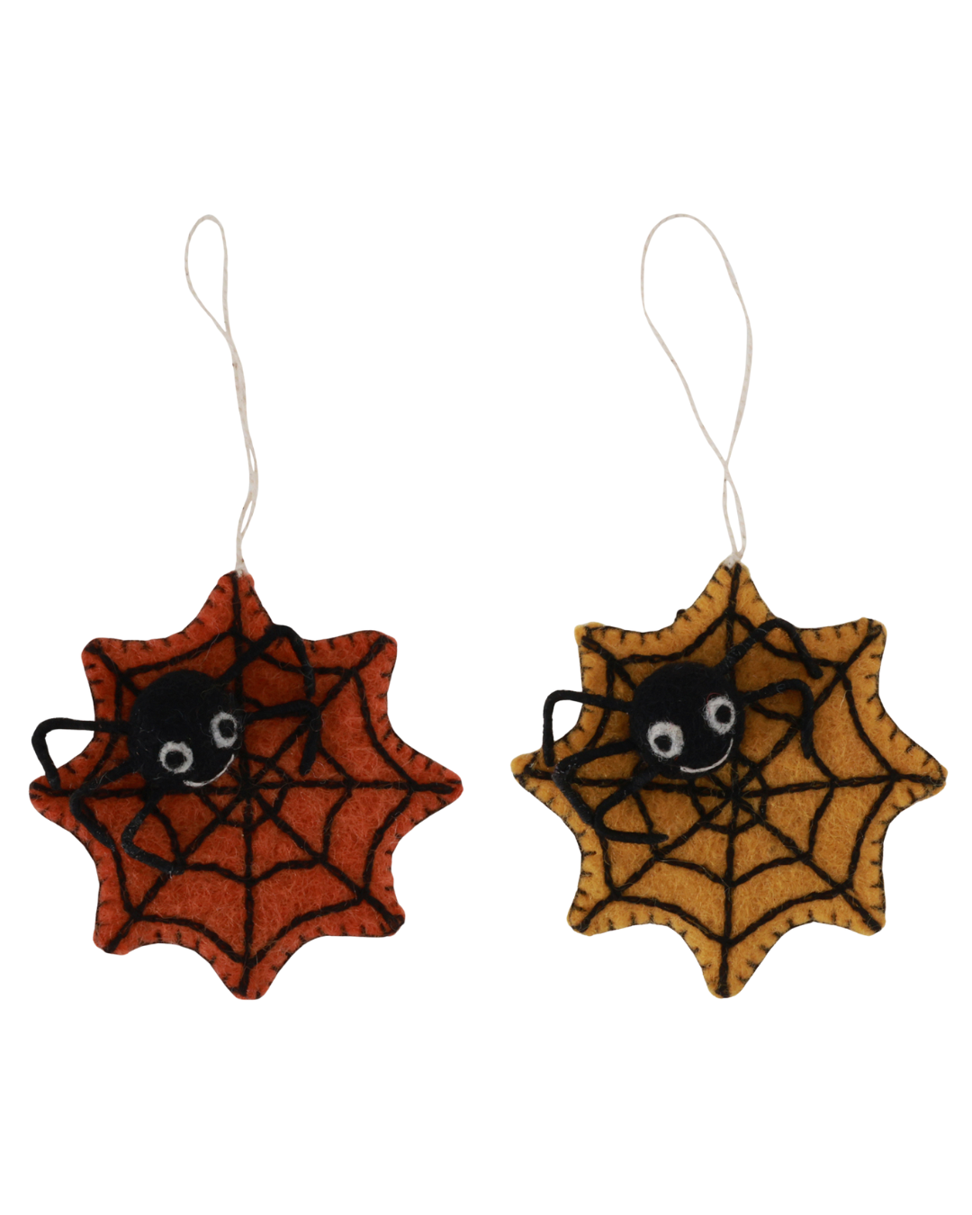 Zwei Filzanhänger „Spinne im Netz“ von Gry & Sif in Gelb und Orange – liebevoll handgefilzte Deko für Halloween oder Herbst.
