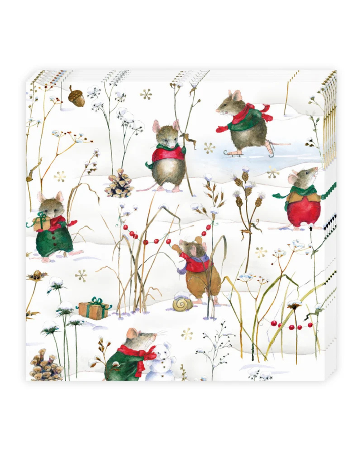 Weihnachtliche Mäuseservietten "Lustige Winterfreunde" vom Grätz Verlag. Es sind insgesamt sechs Mäuse zu sehen, die in braun, grün und rot gekleidet sind. In winterlichen Outfits hat jede Maus etwas anderes zu tun. Vom Dekorieren für Weihnachten über Schlittschuhlaufen, bis hin zum Schneemausbauen ist alles dabei. Eine muntere Illustration von Daniela Drescher. 