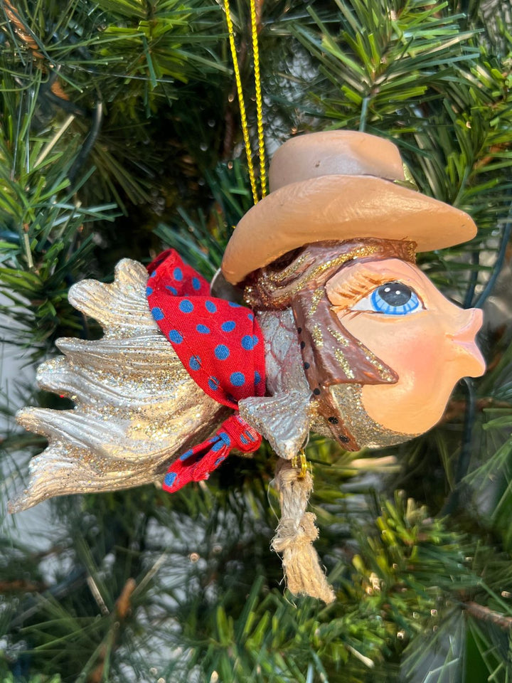 Weihnachtsbaumschmuck Fisch in Cowboy Kostüm mit Lasso von Goodwill.