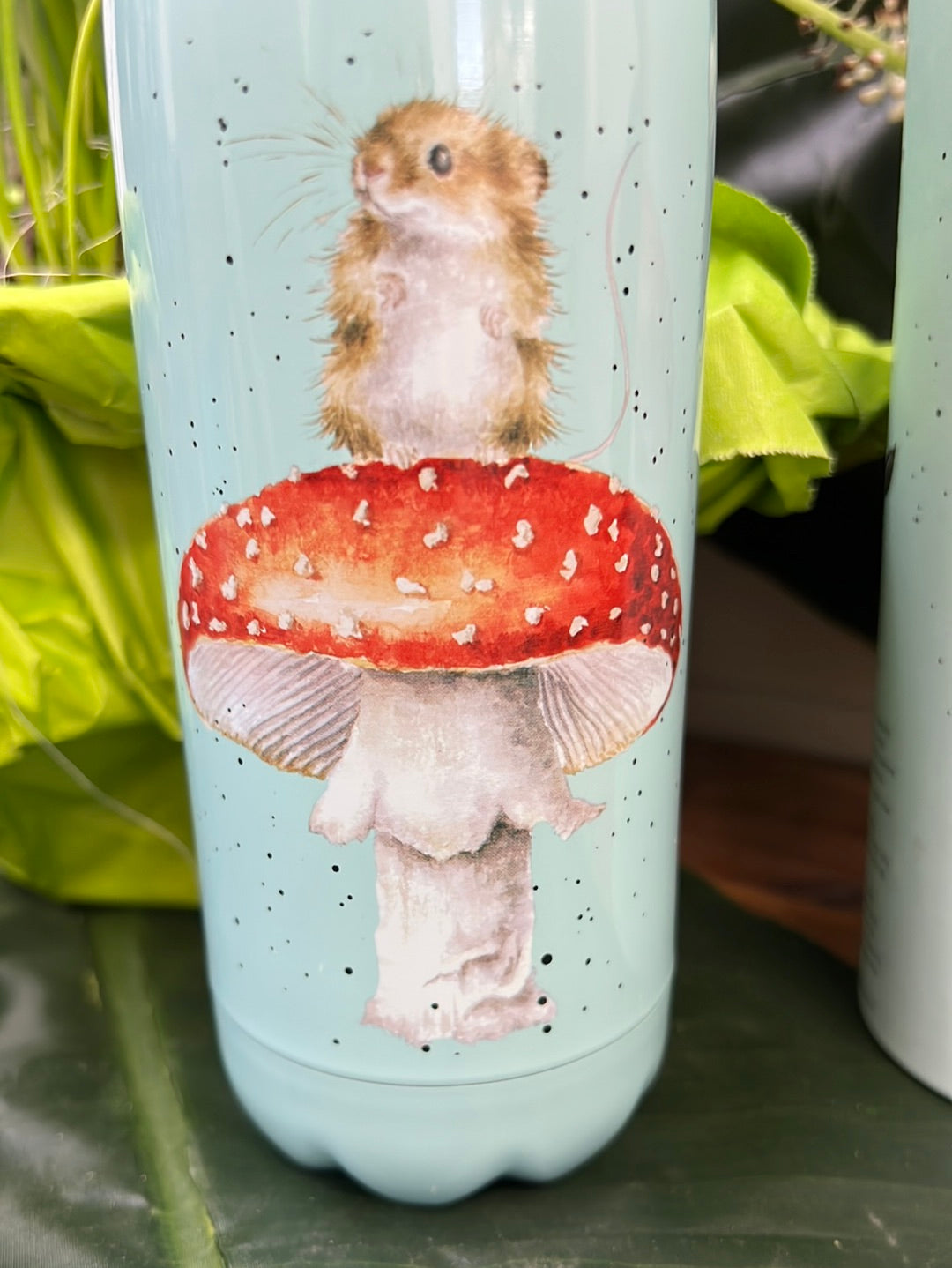 Trinkflasche mit Maus auf Fliegenpilz von Wrendale Designs 